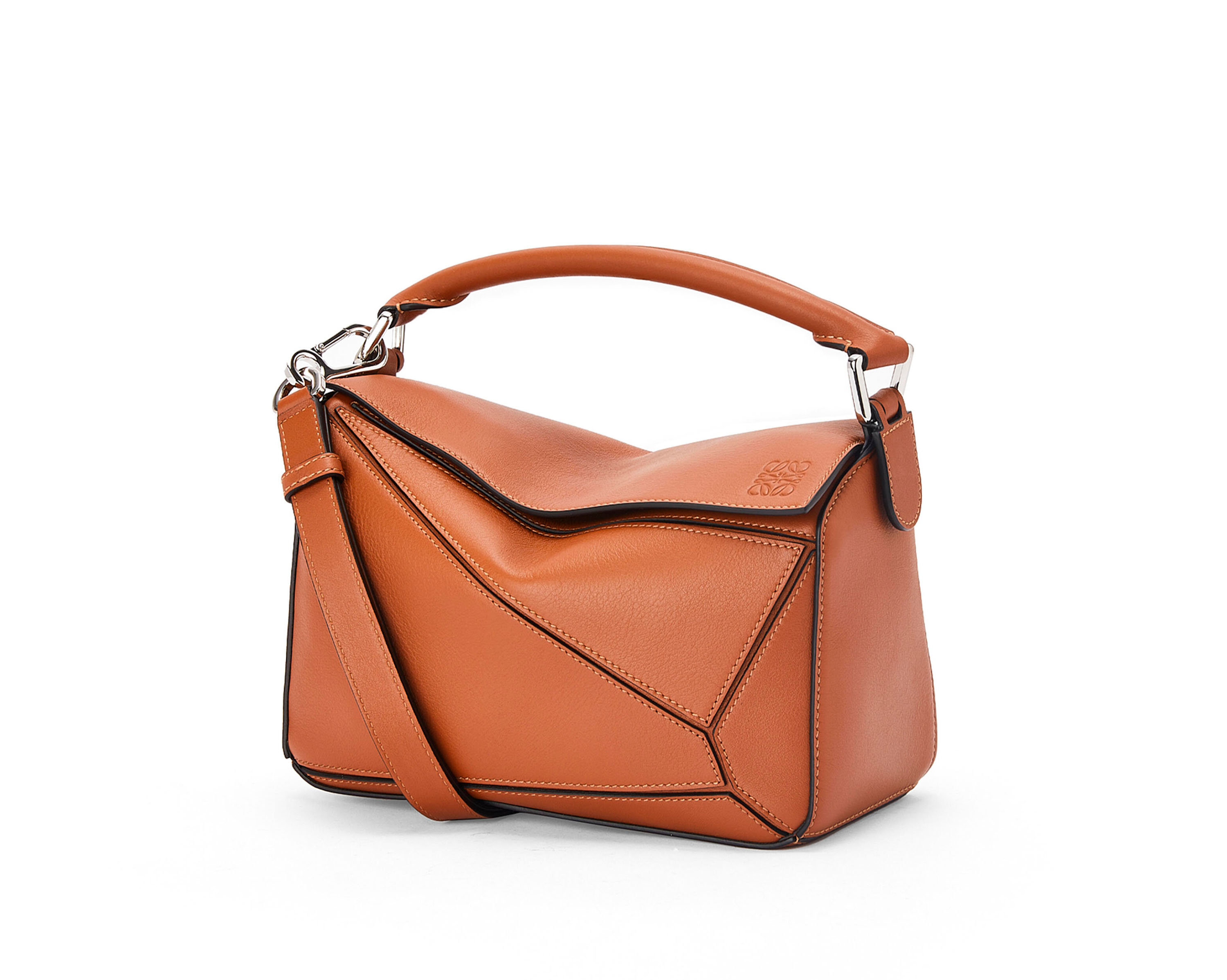Loewe | Designer Bags, Clothing, Accessories for Women & Men